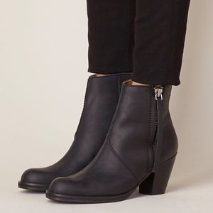 ACNE STUDIOS Pistol Black Ankle Booties 39